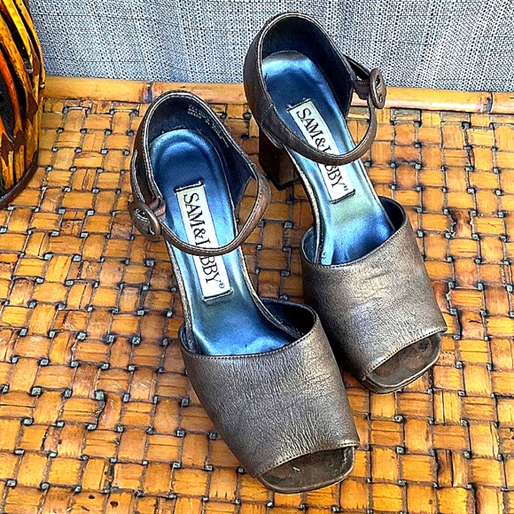 Vintage 90s GunMetal Open Toe Shoe